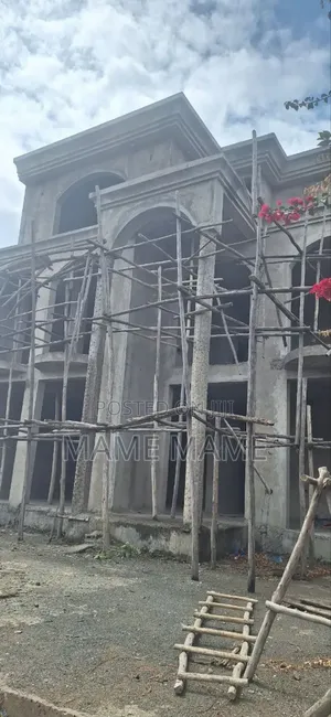 7bdrm House in Addis Abeba, Bole for sale