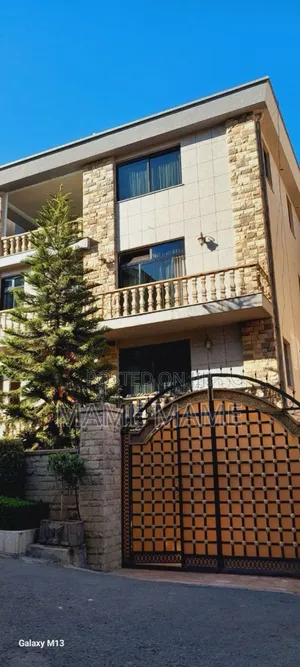 7bdrm House in Addis Abeba, Bole for sale