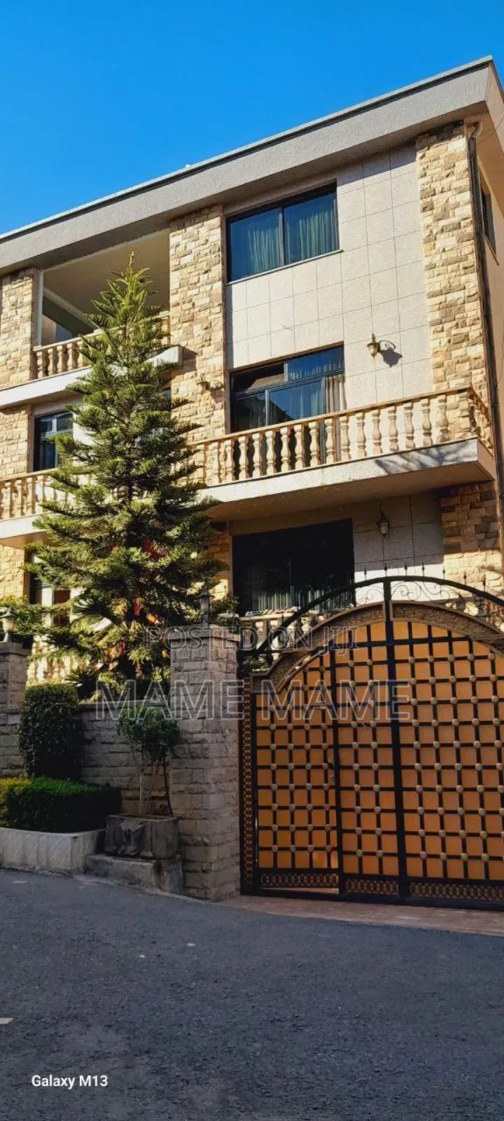 7bdrm House in Addis Abeba, Bole for sale