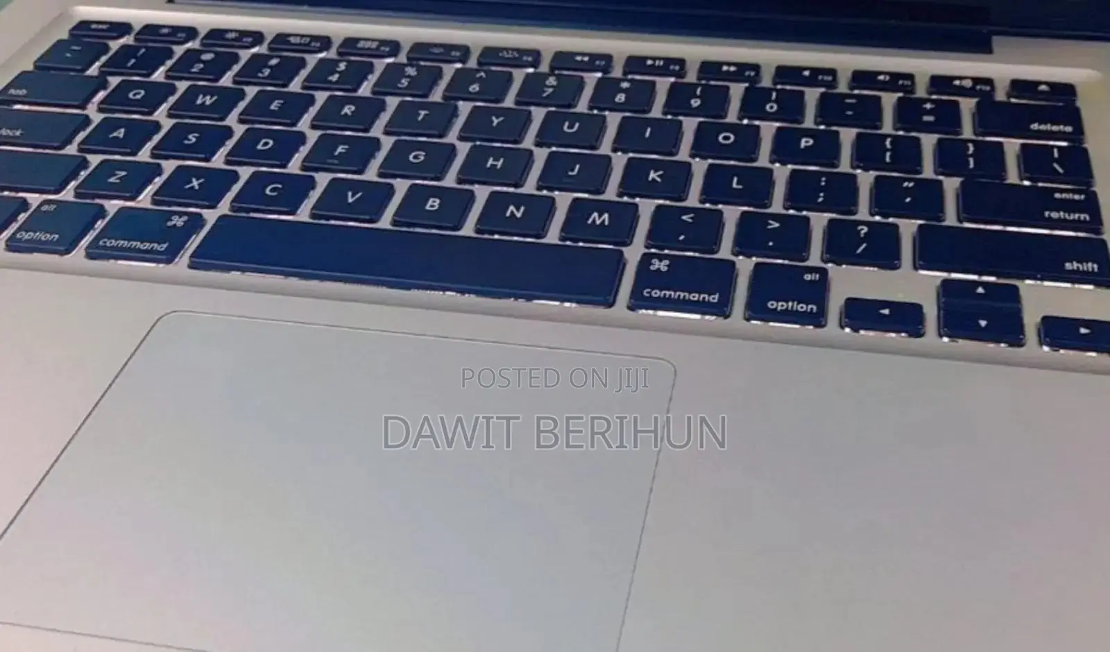 New Laptop Apple MacBook Pro 4GB Intel Core I5 SSHD (Hybrid) 500GB