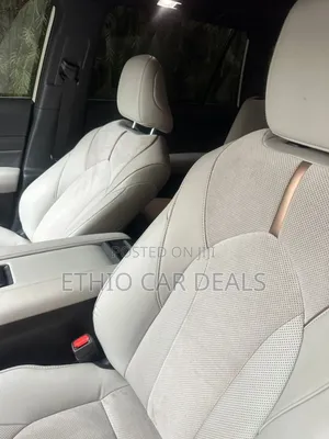 New Toyota Grand Highlander Hybrid 2025 White