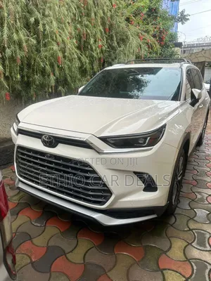 Photo - New Toyota Grand Highlander Hybrid 2025 White