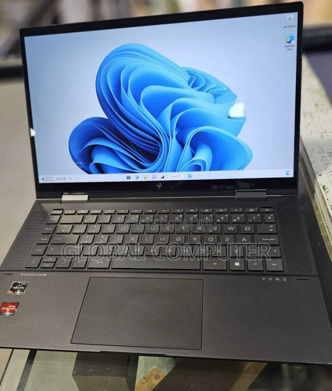 New Laptop HP Envy X360 15t 16GB AMD Ryzen 7 SSD 512GB