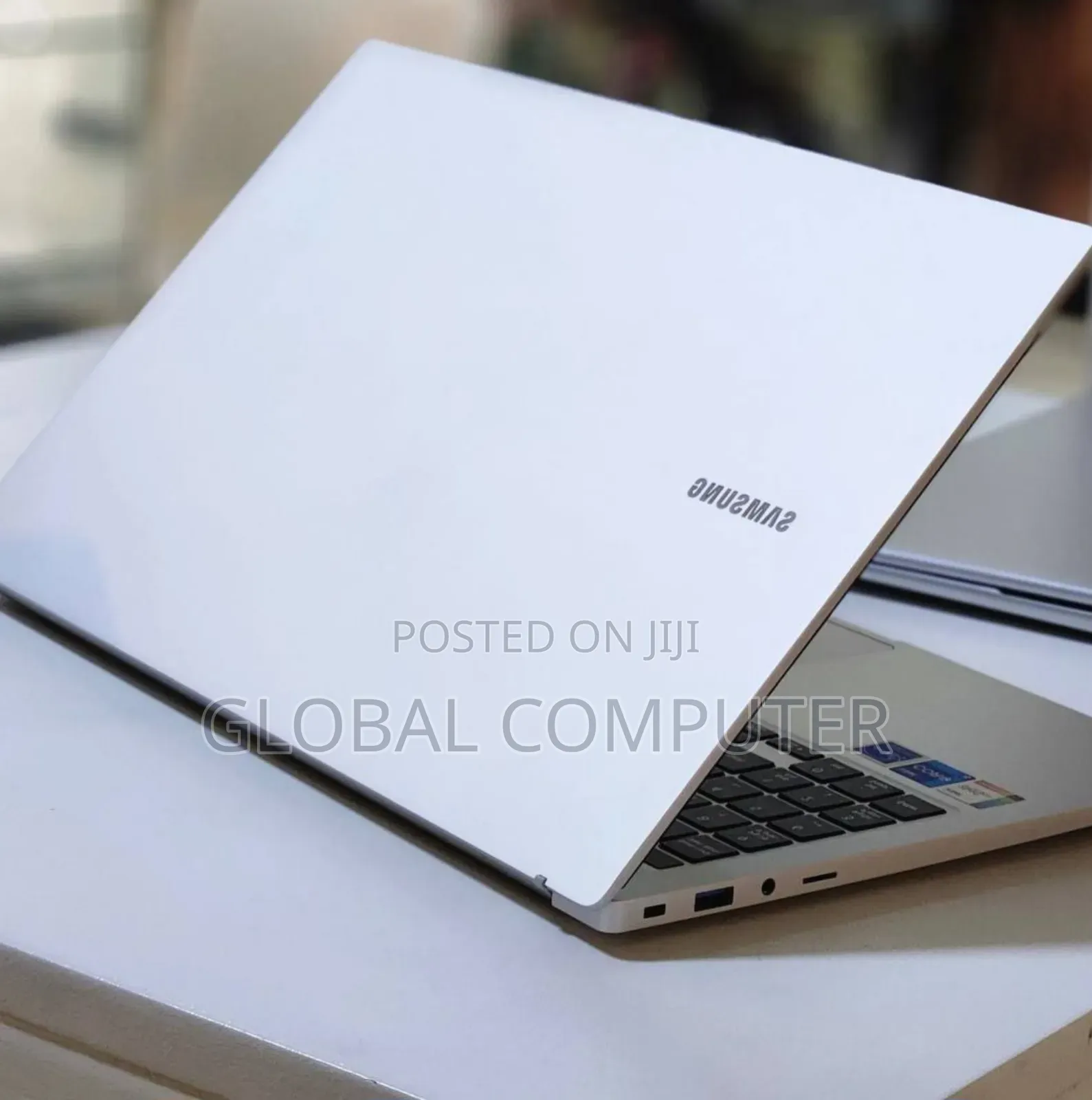 New Laptop Samsung NP-X360 8GB Intel Core I5 SSD 256GB