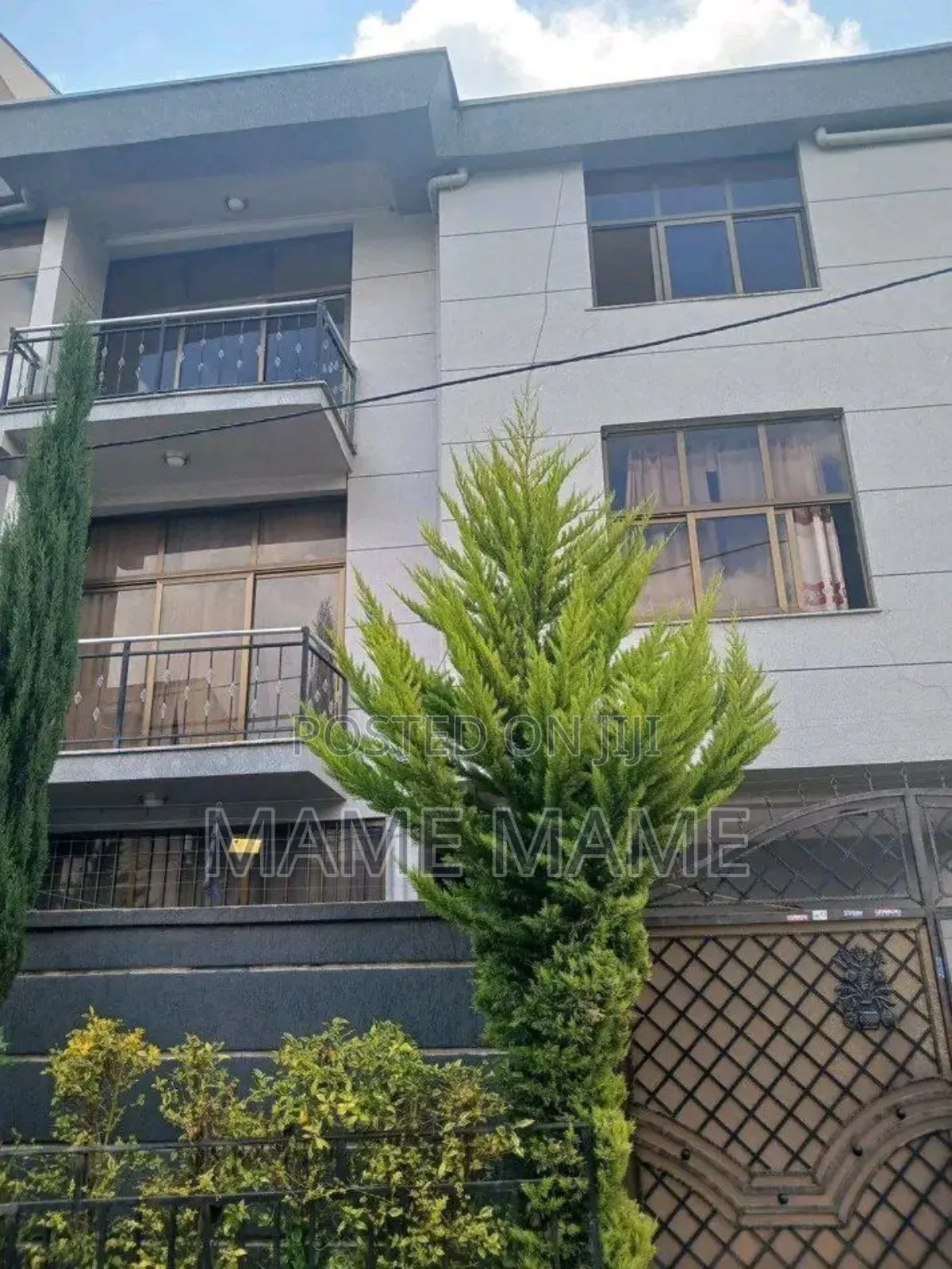 5bdrm House in Addis Abeba, Yeka for sale