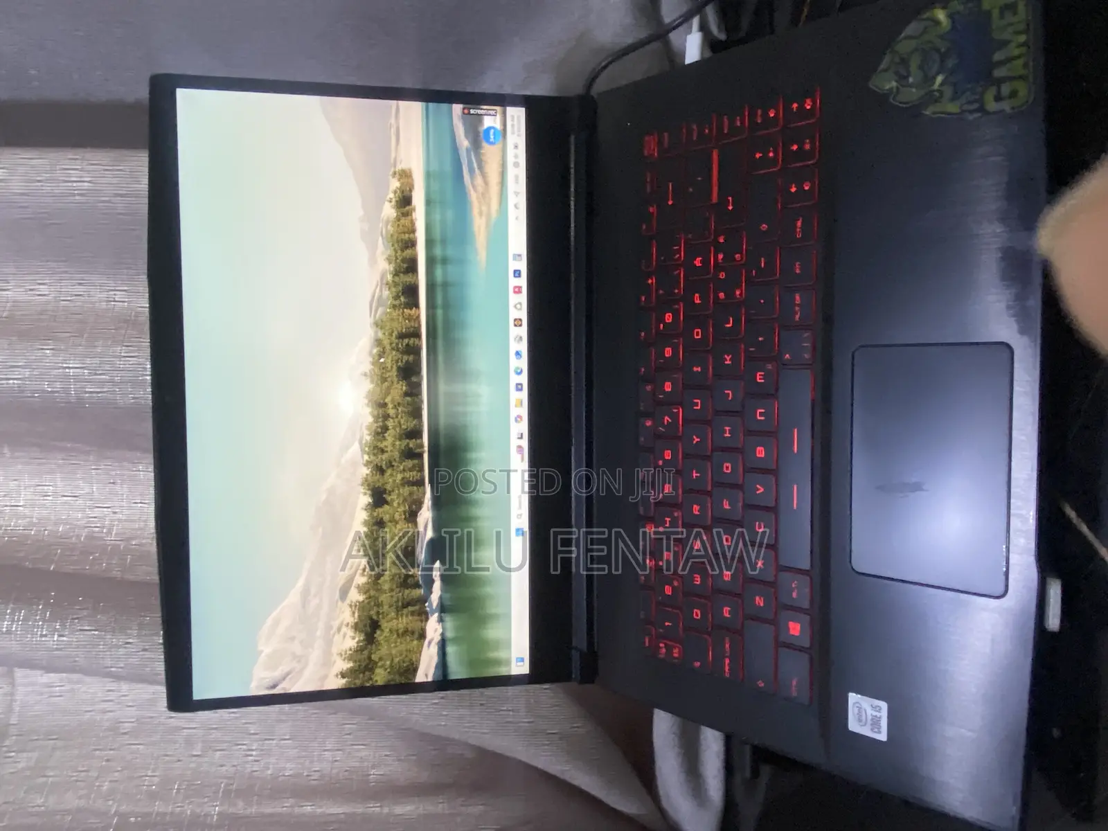 Laptop MSI Katana GF66 16GB Intel Core I5 SSD 1.5T