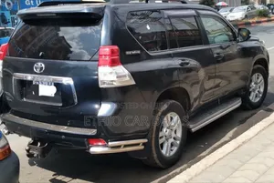 Toyota Land Cruiser Prado 2011 Black