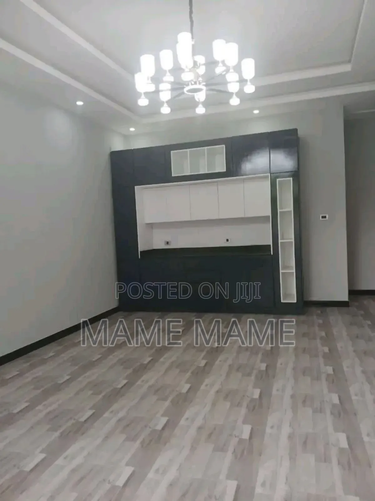 5bdrm Villa in Addis Abeba, Bole for sale