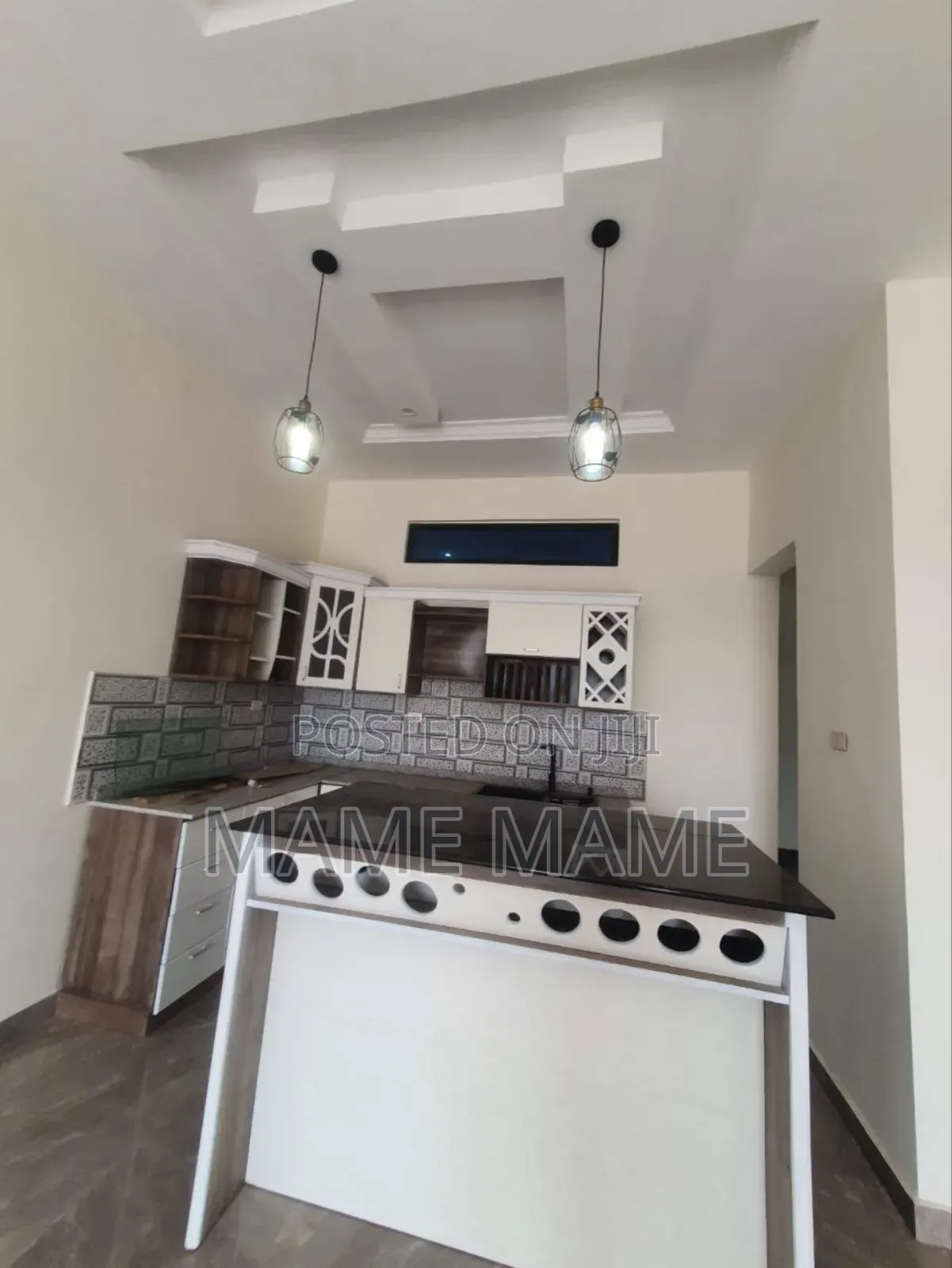 5bdrm Villa in Addis Abeba, Bole for sale