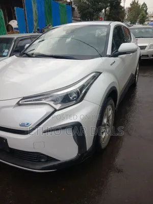 Toyota C-HR 2022 White