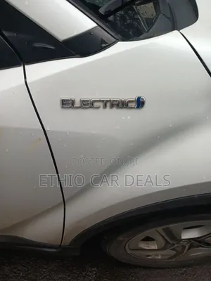 Toyota C-HR 2022 White