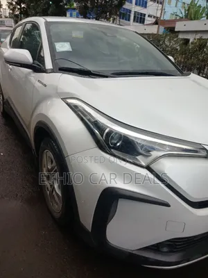 Toyota C-HR 2022 White