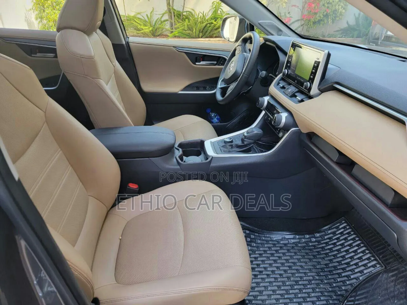 Toyota RAV4 2020 Green