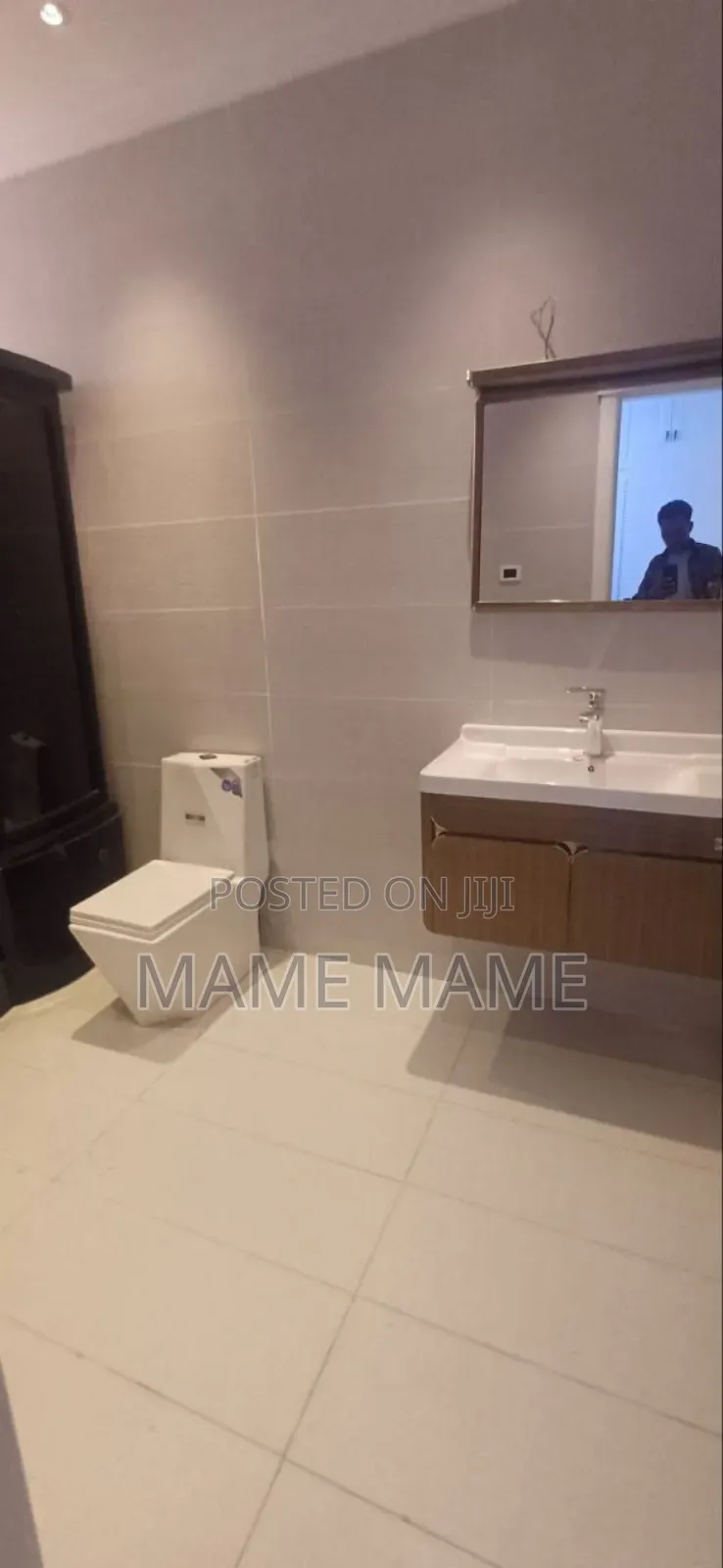 5bdrm House in Addis Abeba, Bole for sale