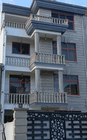 9bdrm House in Addis Abeba, Bole for sale