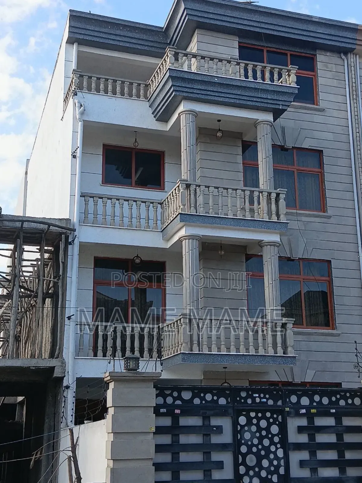 9bdrm House in Addis Abeba, Bole for sale