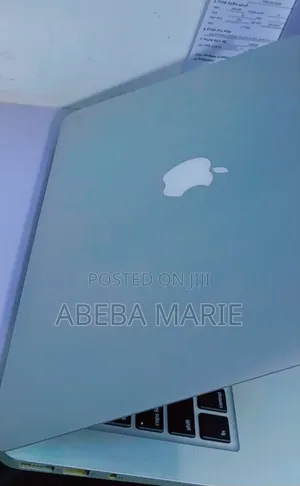 New Laptop Apple MacBook Air 2013 8GB Intel Core I5 SSD 128GB