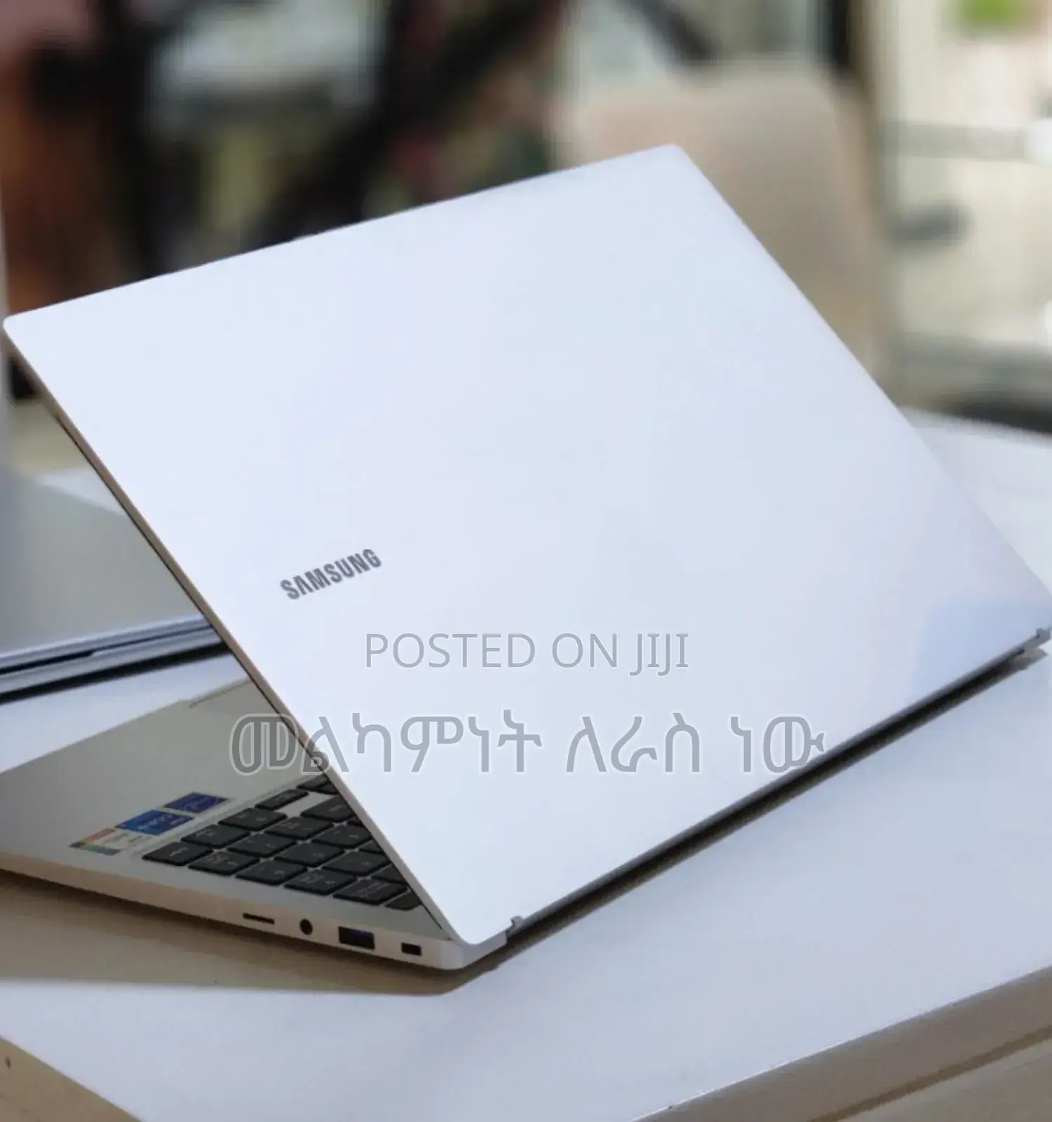 New Laptop Samsung 8GB Intel Core I5 SSD 256GB