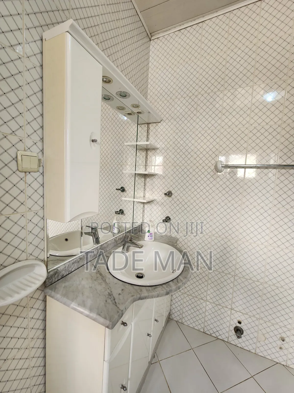 6bdrm House in Marefiya Real Estate, Yeka for sale