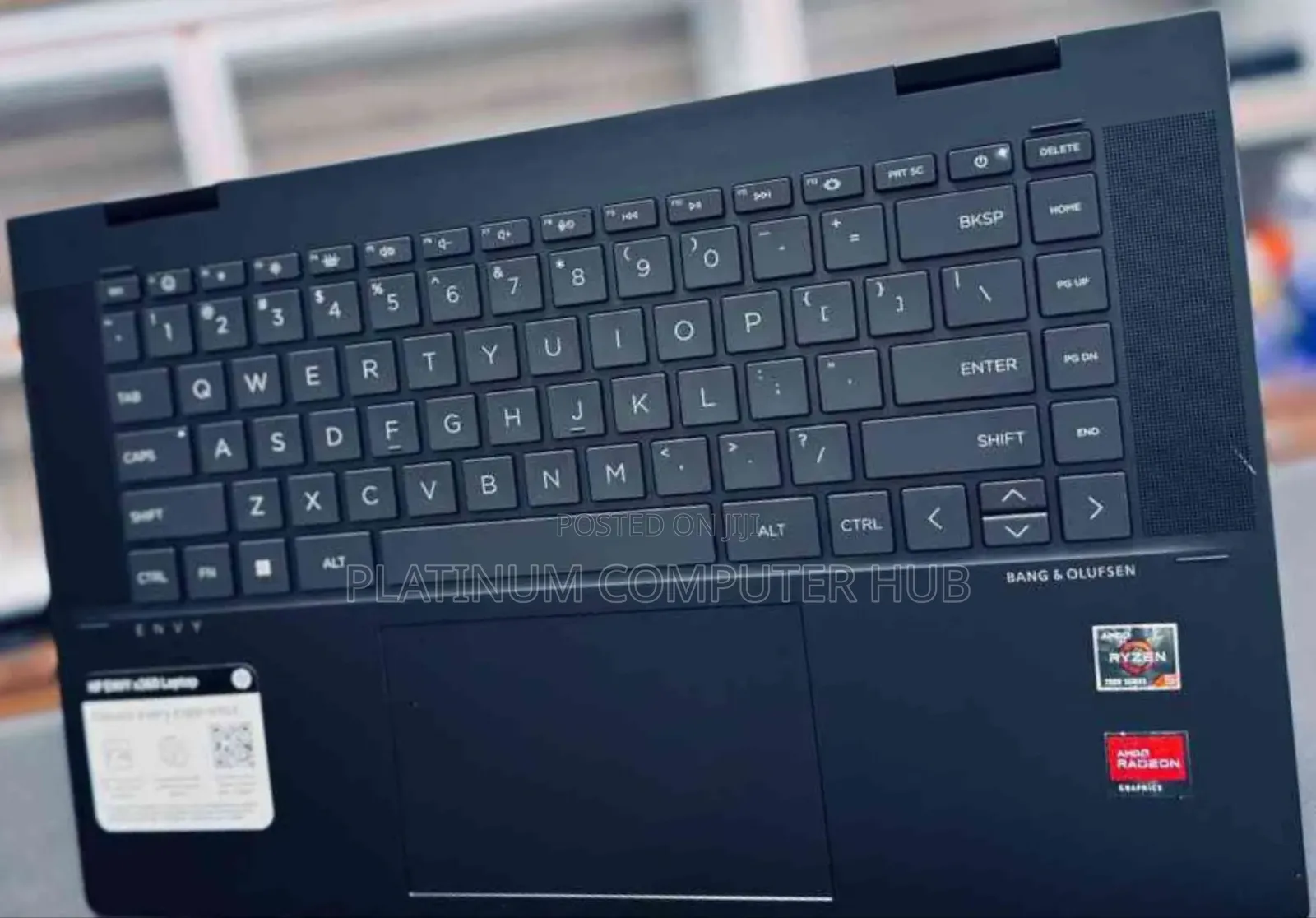 New Laptop HP Envy X360 8GB AMD Ryzen 5 SSD 512GB