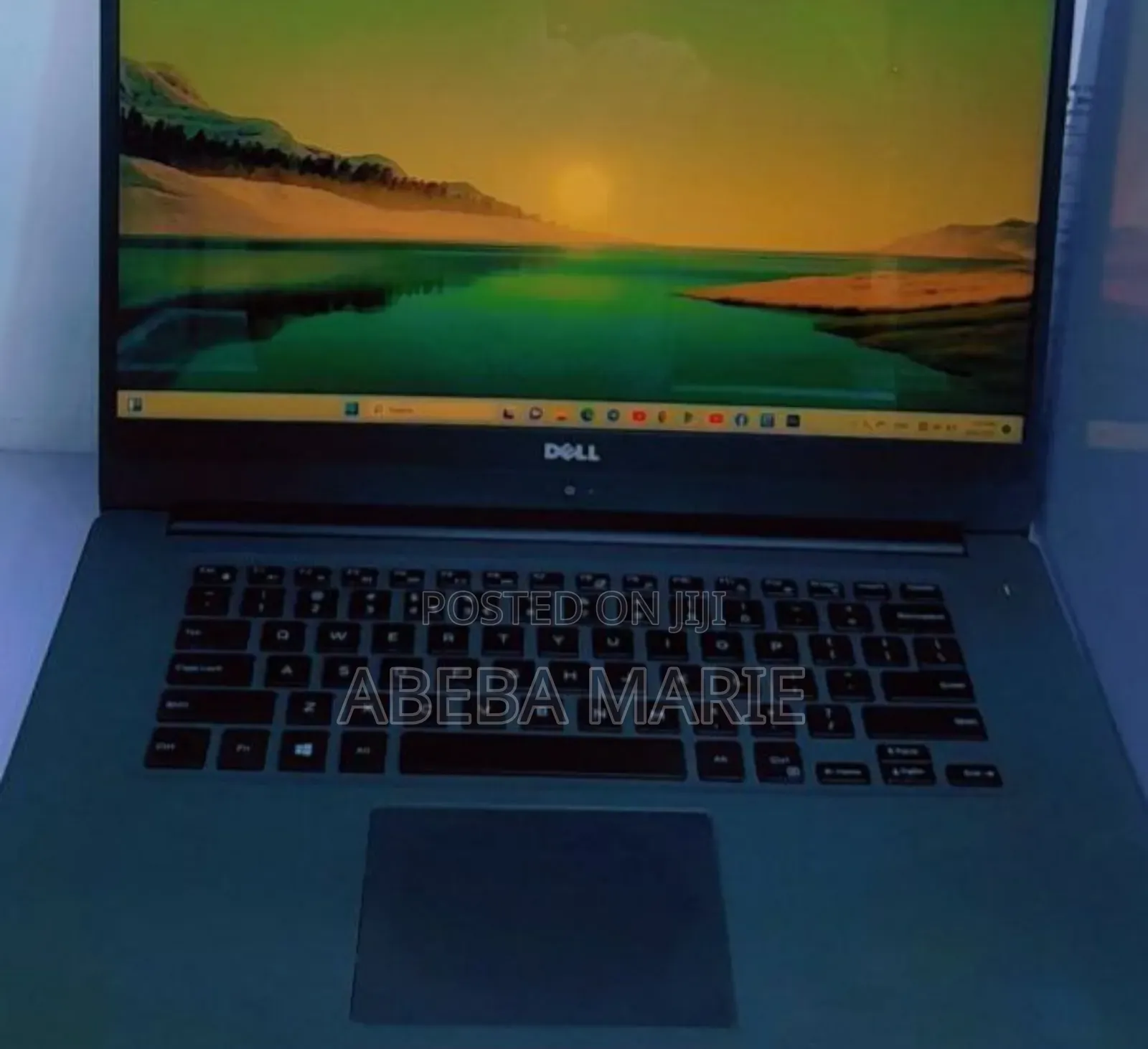 New Laptop Dell Inspiron 15 8GB Intel Core I5 SSD 1T