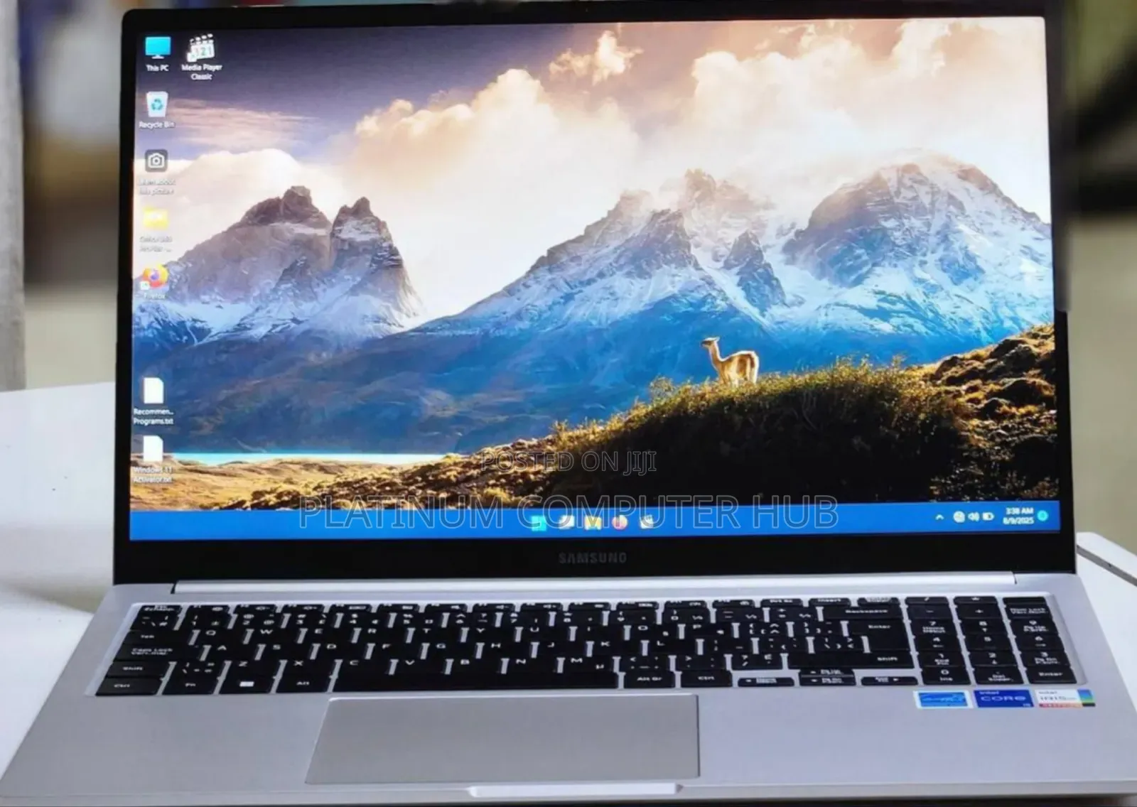New Laptop Samsung 8GB Intel Core I5 SSD 256GB