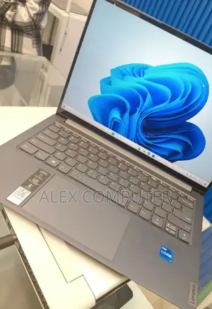 New Laptop Lenovo 16GB Intel Core I7 SSD 512GB