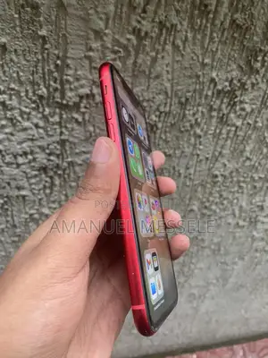 Apple iPhone 11 64 GB Red