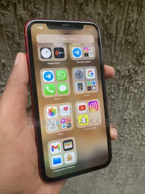 Photo - Apple iPhone 11 64 GB Red
