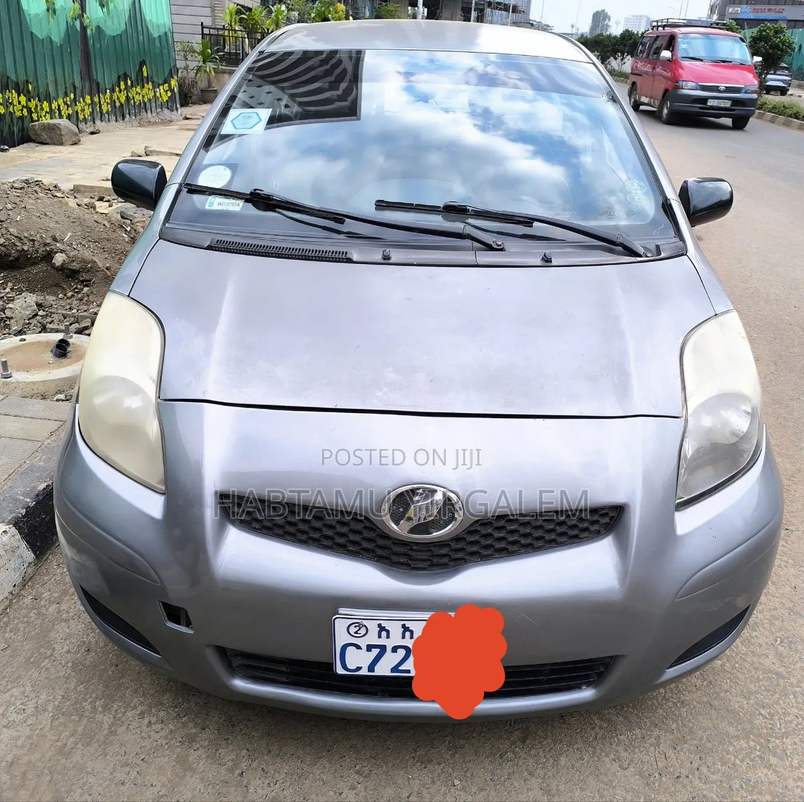 Toyota Yaris 2010 Gray
