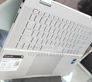 New Laptop HP Envy X360 8GB Intel Core I5 SSD 512GB