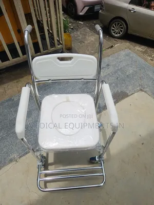Photo - Commode Wheelchair在家toilet Wheelchair猴頭wheelchair Commode