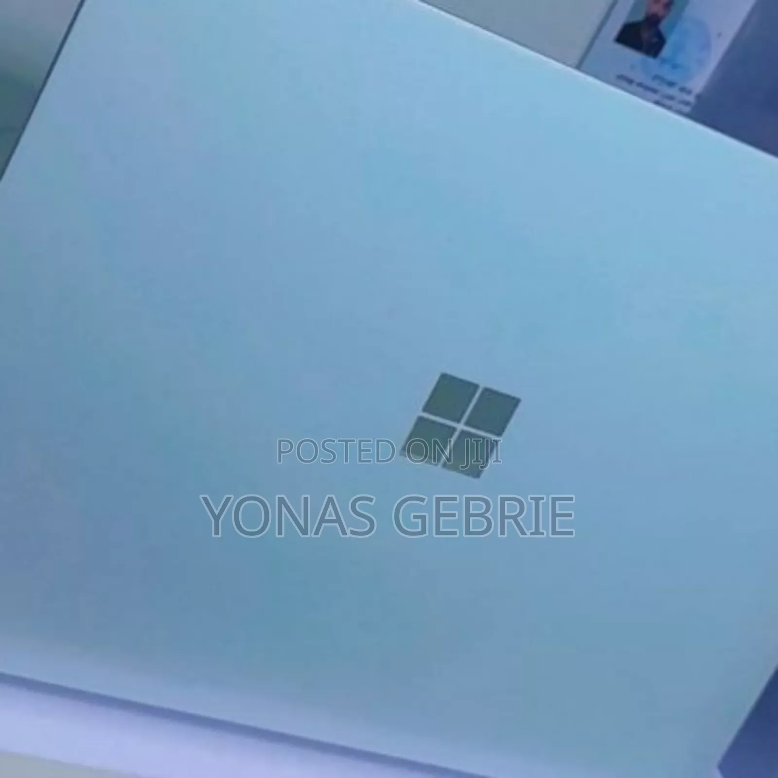 New Laptop Microsoft Surface 8GB Intel Core i5 SSD 256GB