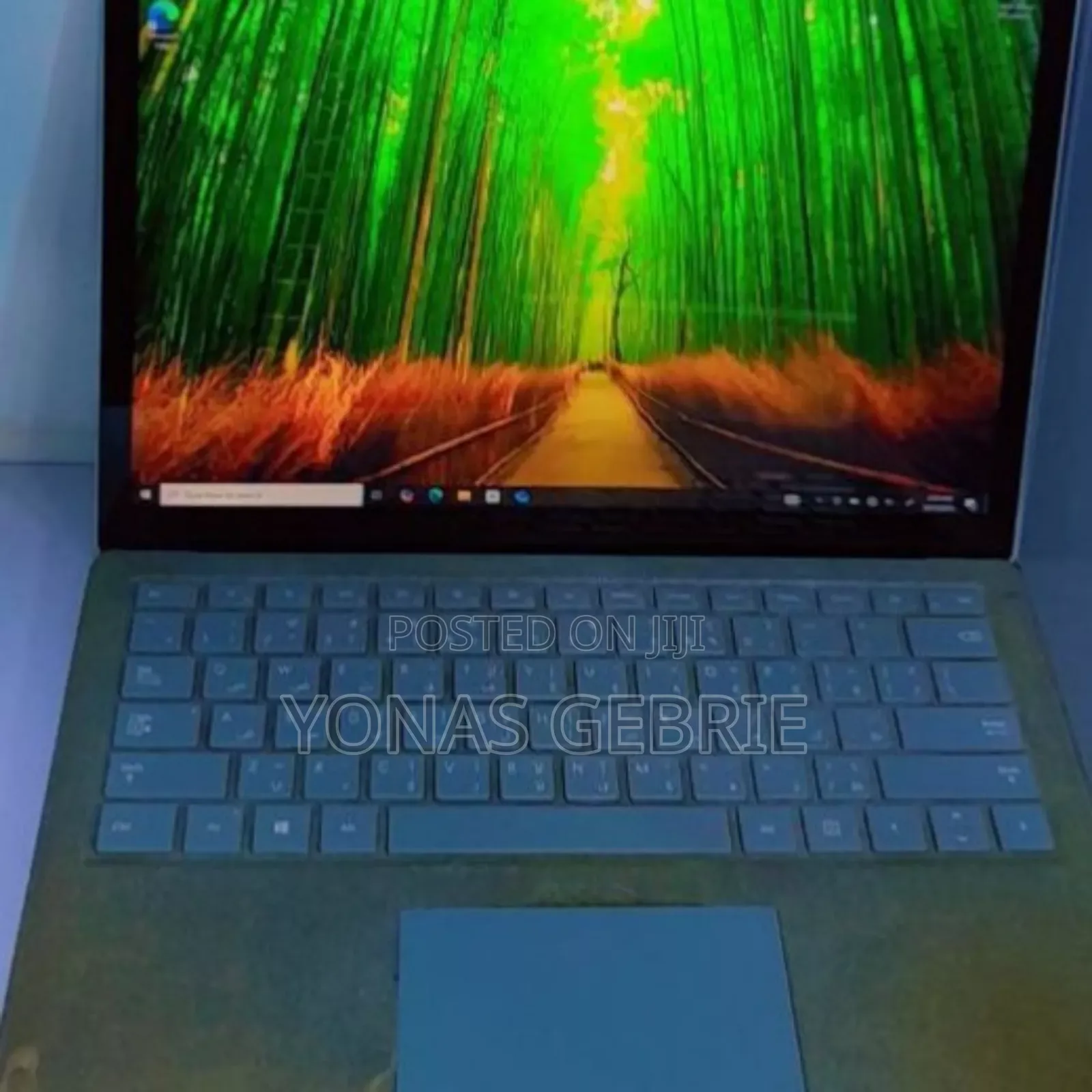 New Laptop Microsoft Surface 8GB Intel Core i5 SSD 256GB