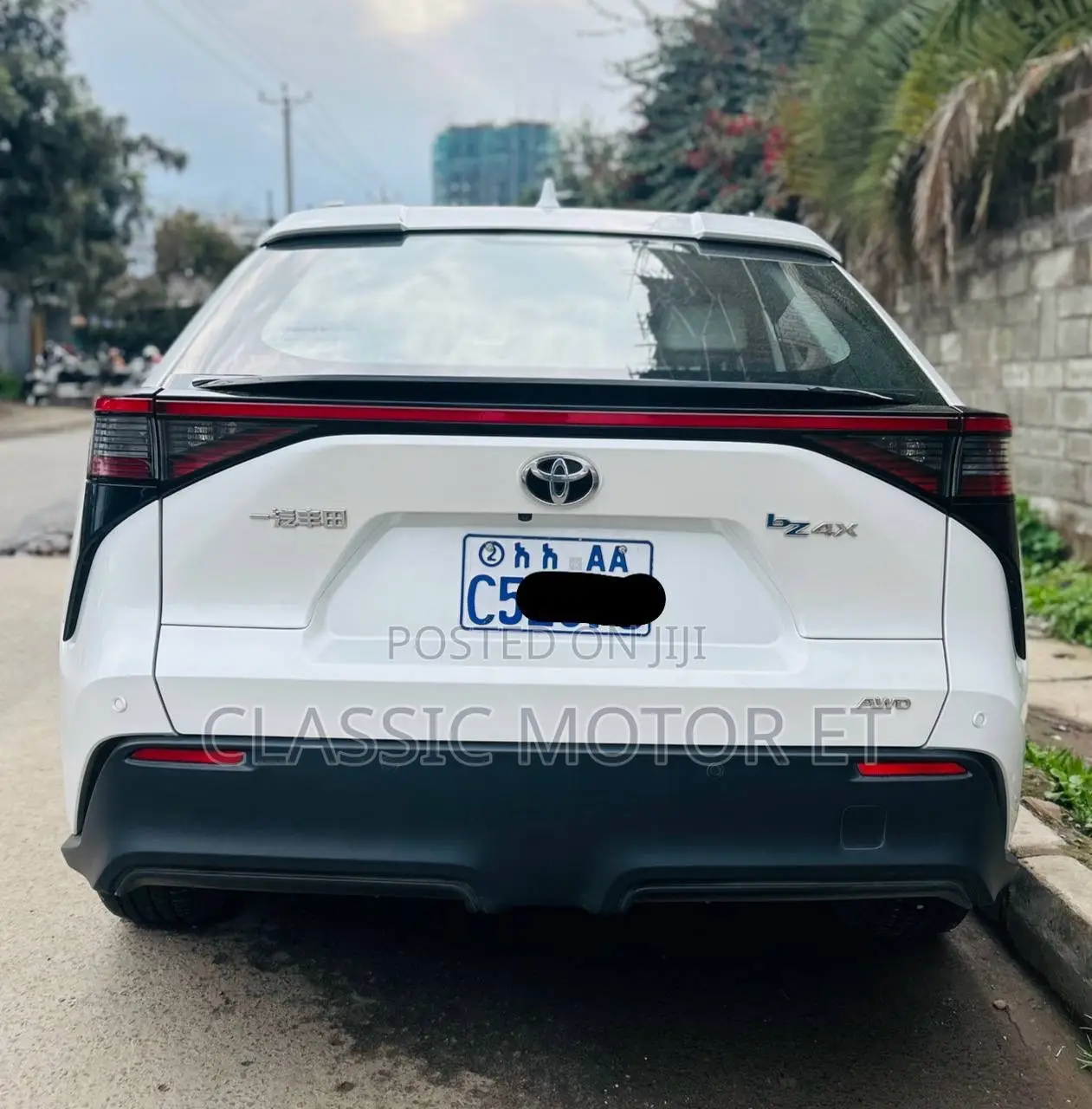 Toyota bZ4X 71.4 kWh AWD 2023 White