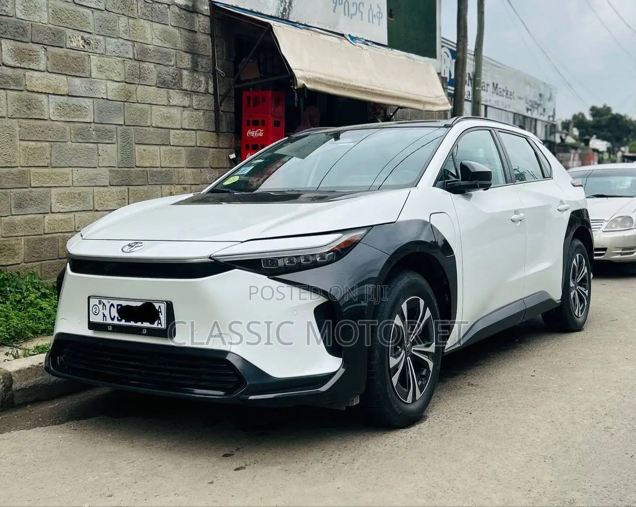 Toyota bZ4X 71.4 kWh AWD 2023 White