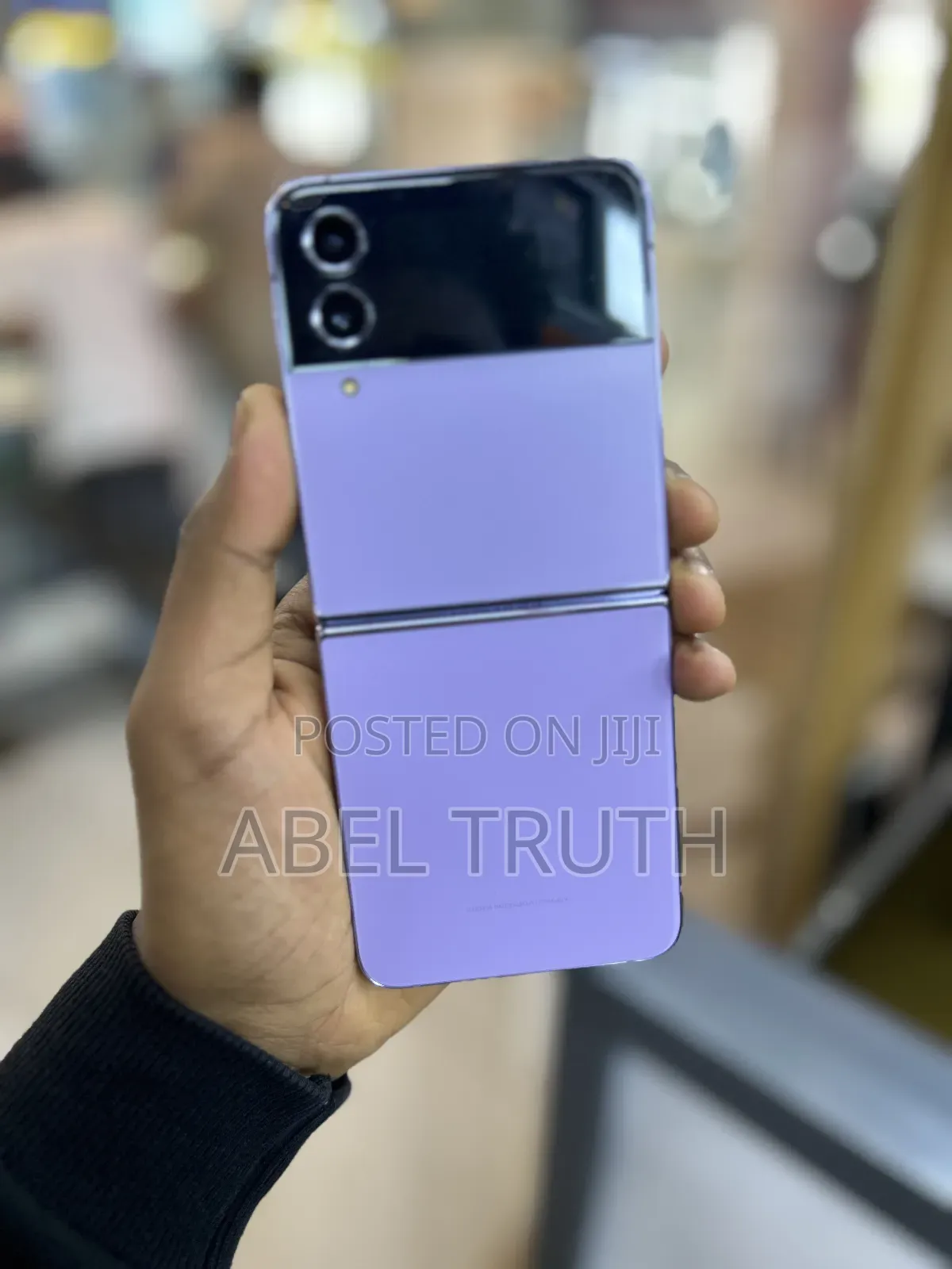 New Samsung Galaxy Z Flip4 256 GB Purple