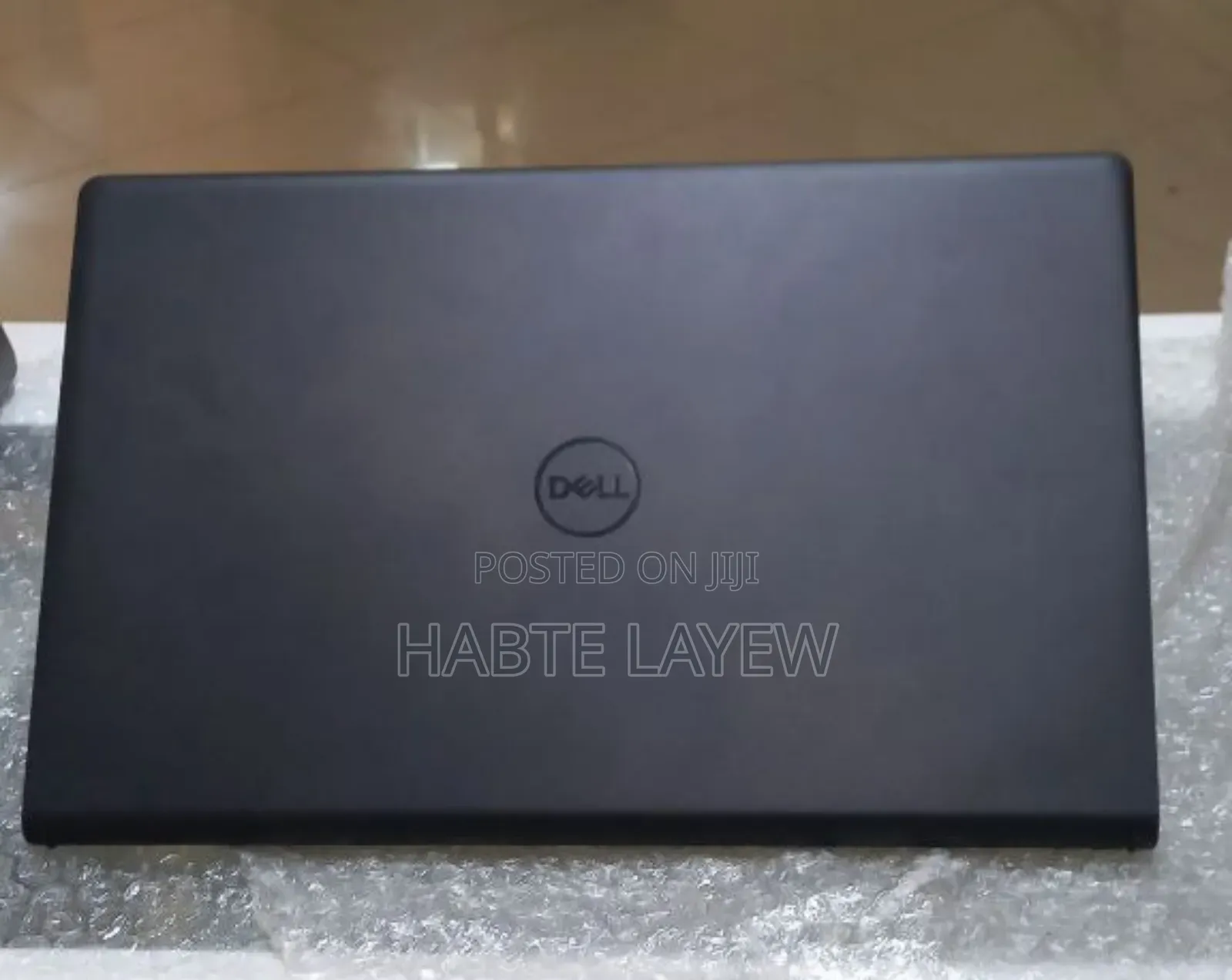 New Laptop Dell Vostro 3520 8GB Intel Core I5 SSD 1T