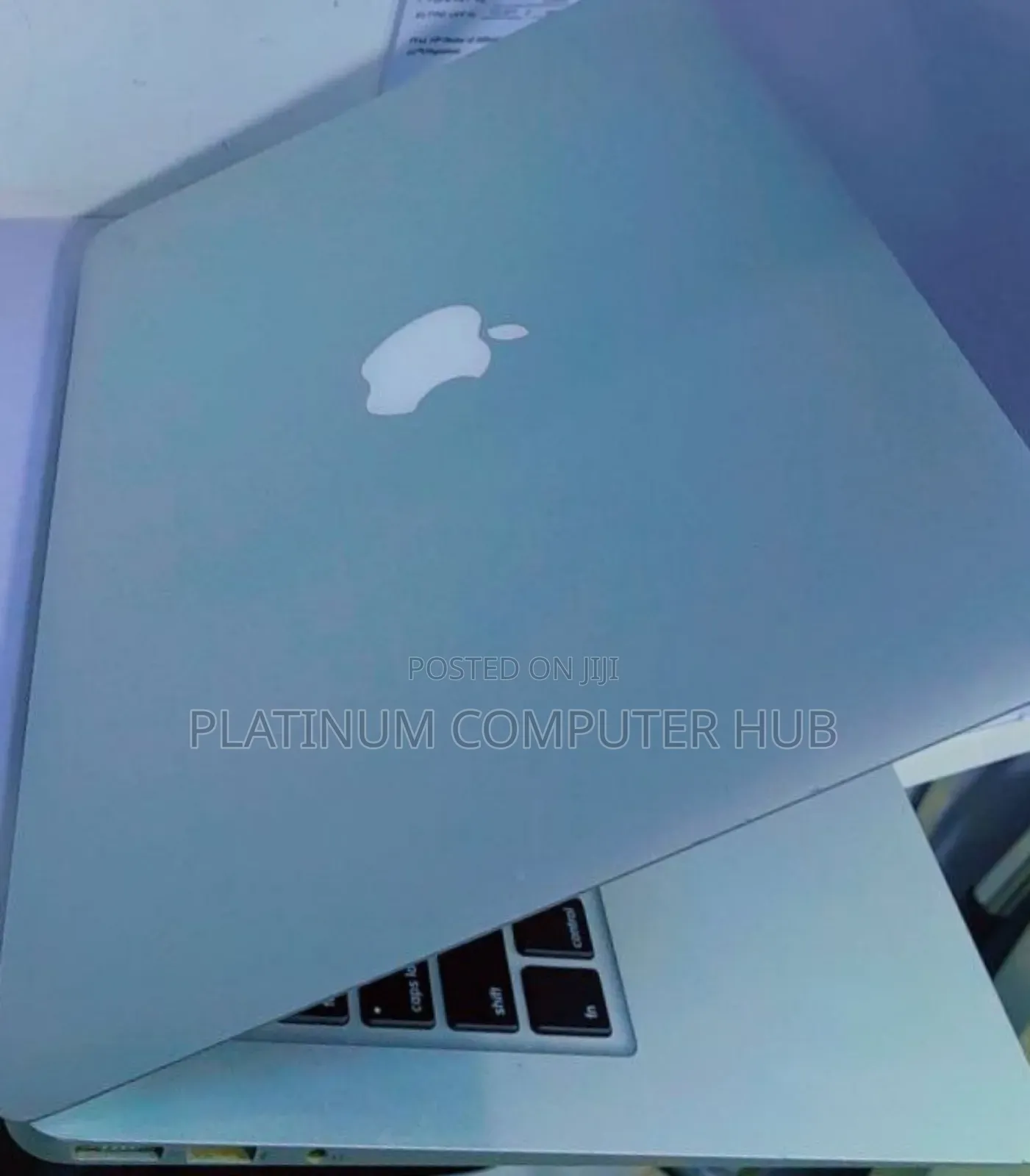 Laptop Apple MacBook Air 4GB Intel Core I5 SSD 128GB