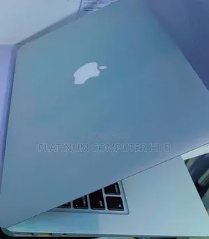 Laptop Apple MacBook Air 4GB Intel Core I5 SSD 128GB