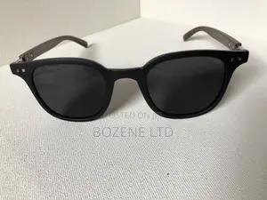 Photo - Sunglass(Rectangular/Black)