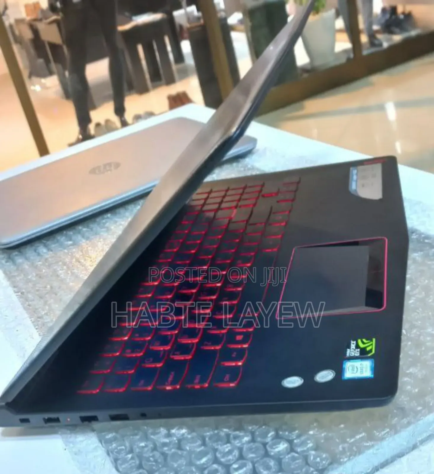 New Laptop Lenovo IdeaPad 520 16GB Intel Core I7 SSD 1T