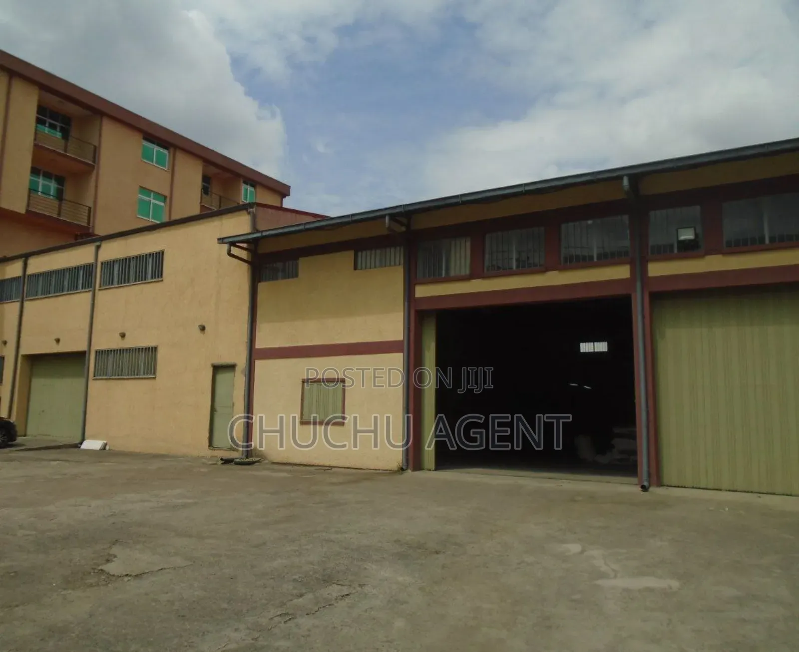 የመጋዘን ሽያጭ /Warehouse With Building Sale