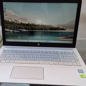 New Laptop HP Pavilion 15 8GB Intel Core I7 SSD 1T