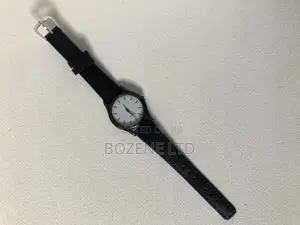 Watch(Analog/White on Black)