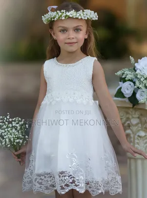Photo - Dream High Flower Girls Dress Age 3 and 4