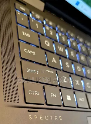 New Laptop HP Spectra 13 16GB Intel Core Ultra 7 SSD 1T