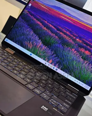 New Laptop HP Spectra 13 16GB Intel Core Ultra 7 SSD 1T