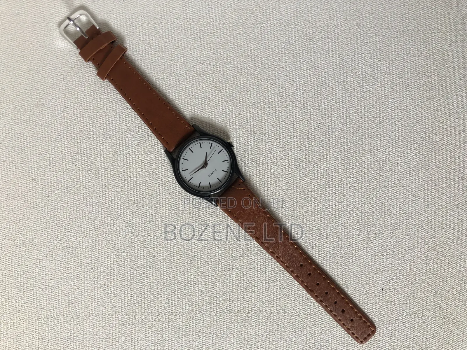 Watch(Analog/White on Brown)