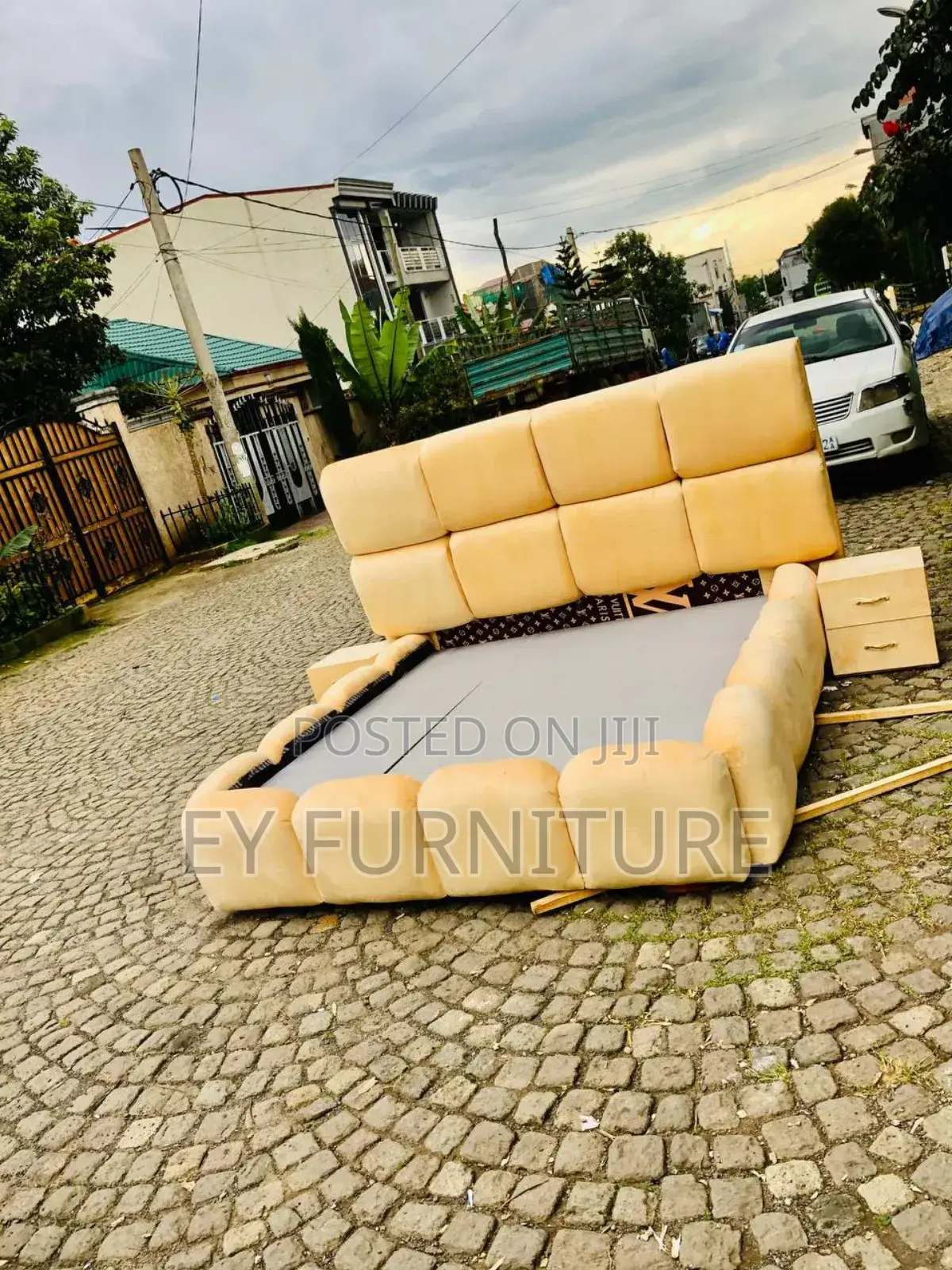 የሚሸጥ አልጋ 1:50 1.80 Bed Alga